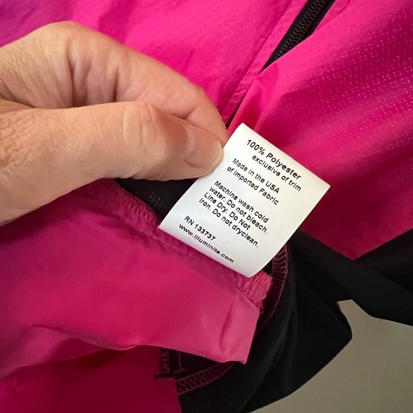 IllumiNITE Newport Reflective Running/Walking Vest, M - Picture 12 of 14